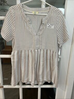 E7. Neutral Stripe Peplum V-Neck Top